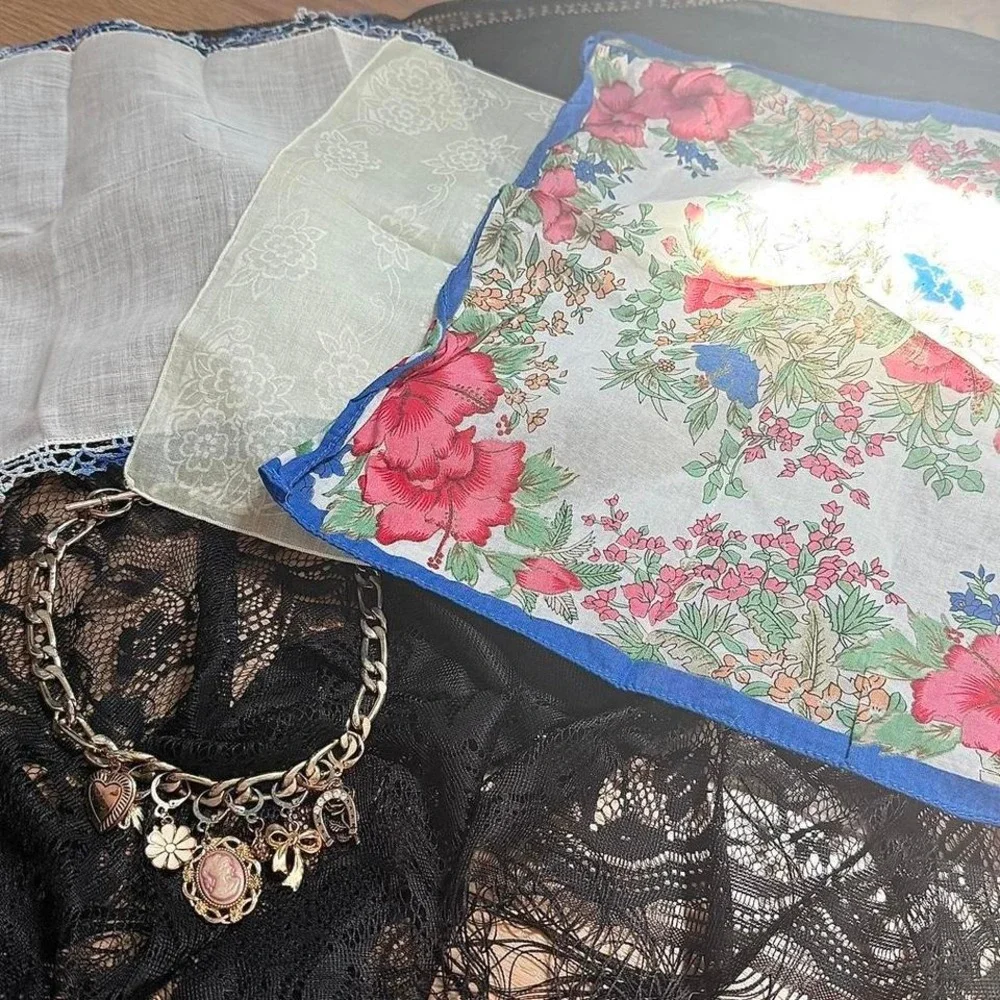 Vintage handkerchief‎ scarf bundle